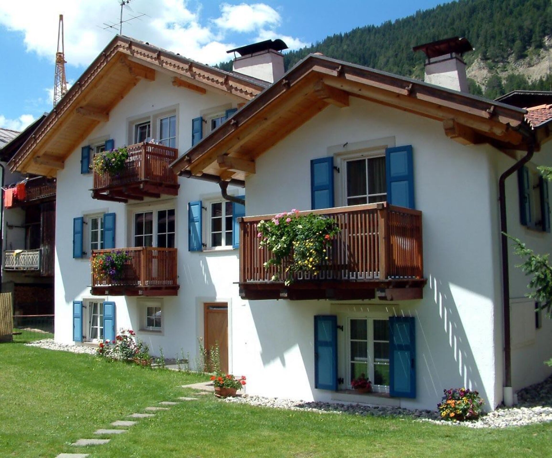 Esterno 2